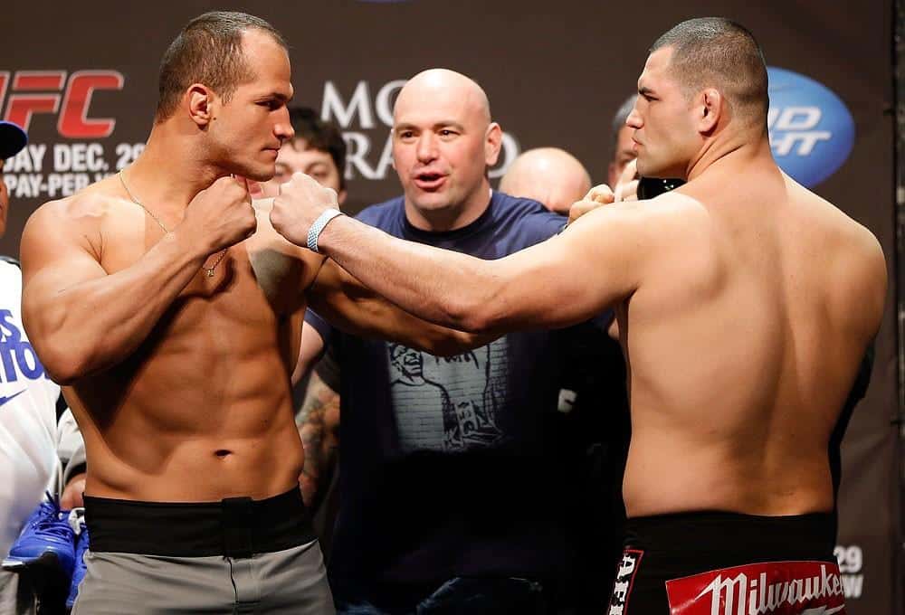 Junior Dos Santos’ Coach Believes that Cain’s Chin is His Weakness